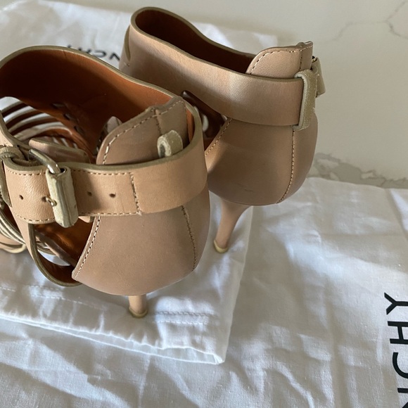 Givenchy Gladiator Sandal Heels. - Picture 7 of 11